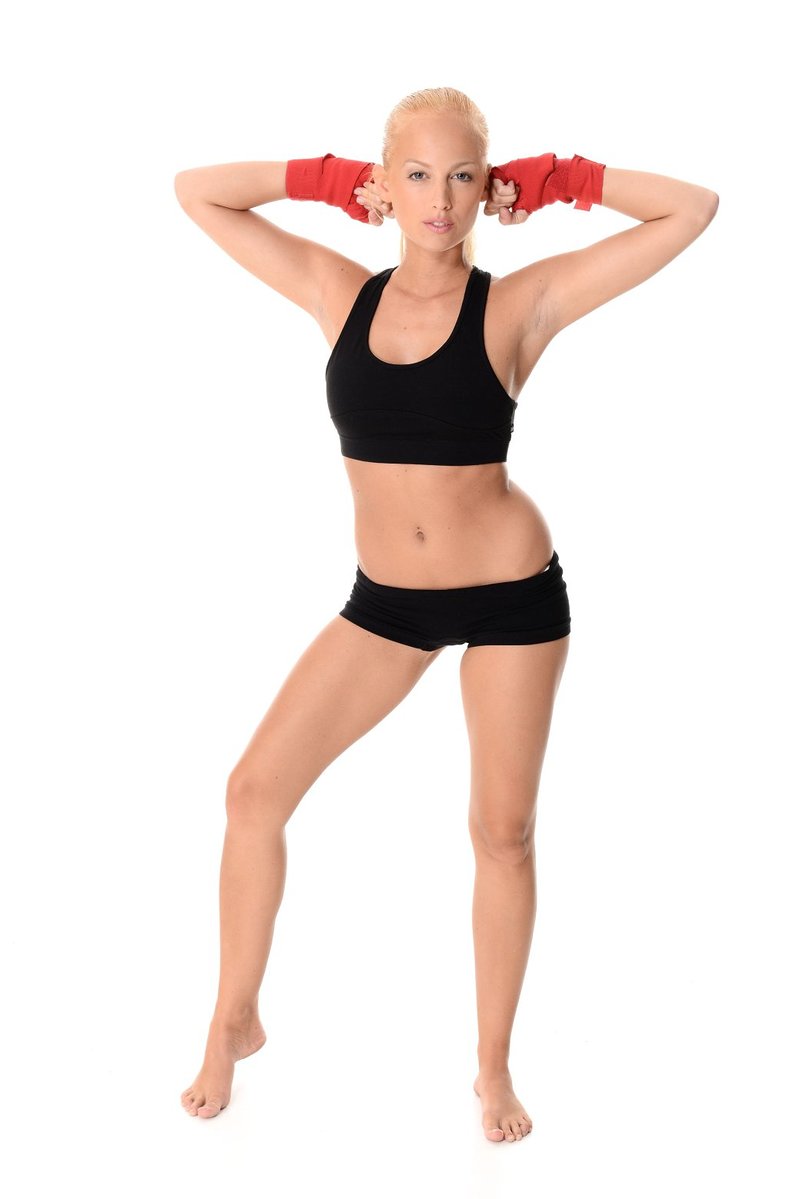 Альбина, 22 года, 5 размер груди